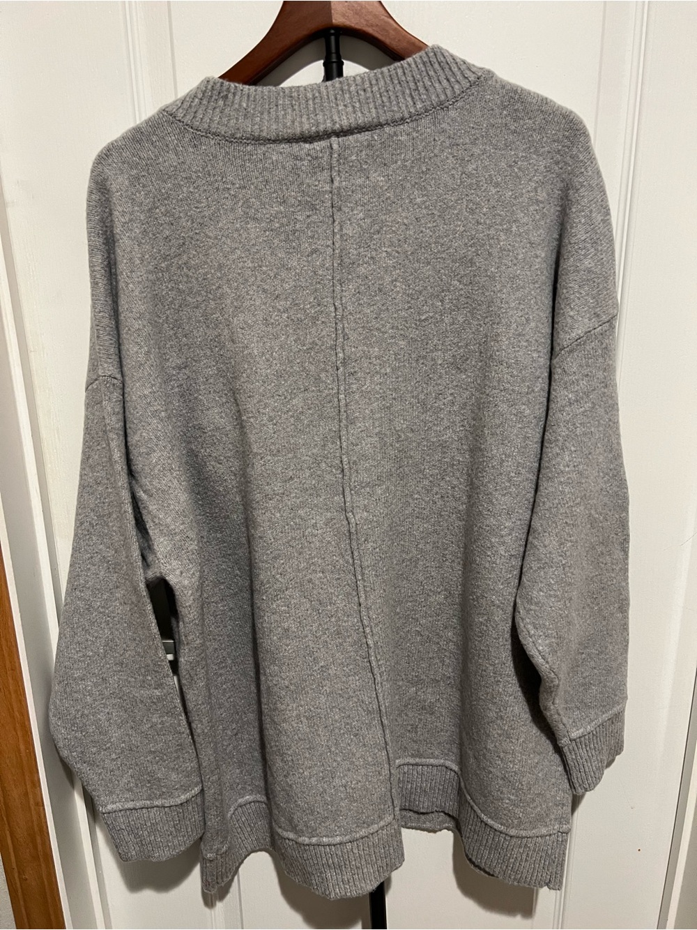 Lane Bryant Light Grey V-Neck Sweater - Picture 4 of 4
